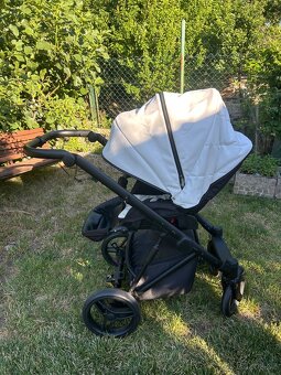 Kočárek + autosedačka s isofix základnou - 4