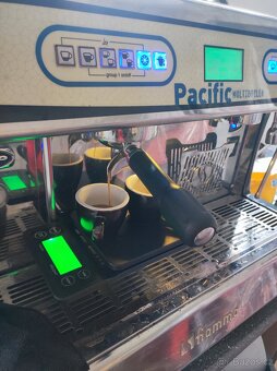 Profi kávovar Fiamma Pacific - multiboiler - 4