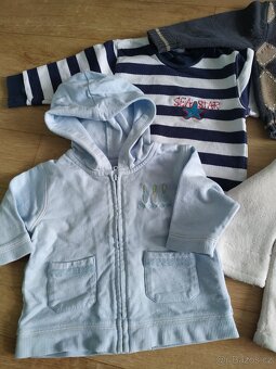 Mikiny, svetry 62/68 - 4