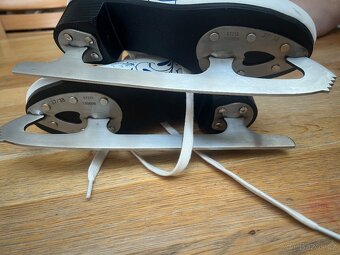 Dětské lední brusle 37/38 Decathlon Oxelo - 4