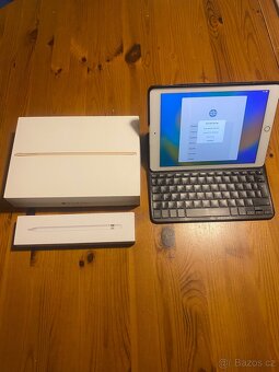 Prodam ipad Pro 9,7” + pencil + obal - podsvicena klavesnice - 4