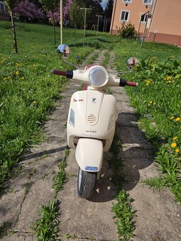 Dětský skútr Vespa - 4