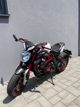 MV Agusta Brutale 800 Hamilton Limited Edition 149/244 - 4