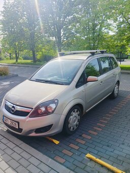 Opel Zafira 1,9 CDTI 110KW 7 Míst. - 4