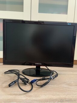 PC monitor SAMSUNG, 60cm - 4