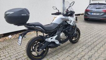 CF moto MT650 PREMIUM ROK 2021 - 4