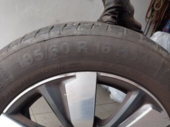 Alu kola Peugeot, letní pneu Continental 195/ 60 R16 H XL - 4