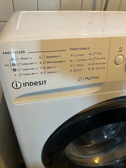 Pračka Indesit 6 kg prádla - 4
