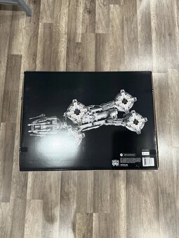 LEGO-75313 - 4