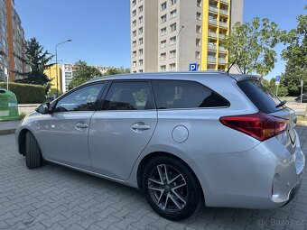 Toyota Auris 2015 - 4
