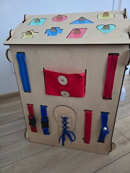 Elis Design activity board domeček - 4