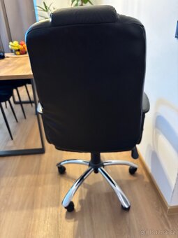 Koženková kancelářská židle - 4