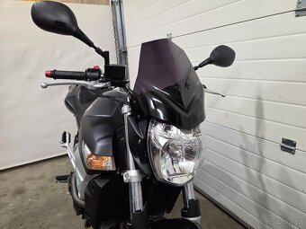 Suzuki GSR 600 - TOP stav - 4