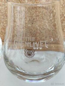 Sklenice na rum (Havana, Heffron aj.), pošta 65.- - 4