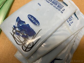 Háček Akra Roach 5013 č. 3 - 10 ks - 4