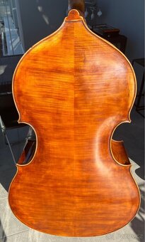 Celodřevěný kontrabas - 4