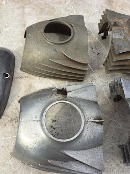 Kryty karburátoru jawa ČZ - 4