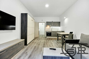Prodám nový krásný byt 1kk (27,4 m2) s kuchyňskou linkou v H - 4