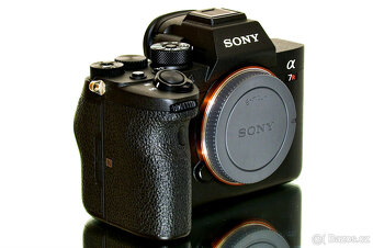 Sony A7RIV 12 tis expozic Bez známek POUŽÍVÁNÍ - 4