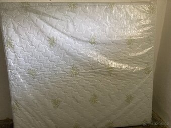 Matrace 200 x 180 cm, výška 20 cm, molitanová, 2 roky - 4