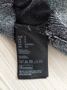 Černo stříbrný lehoučký svetřík zn. H&M vel. S / 36 / 8 - 4