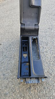 BMW e36 kozena loketni operka - 4
