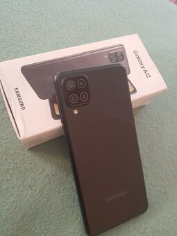 Samsung Galaxy - 4