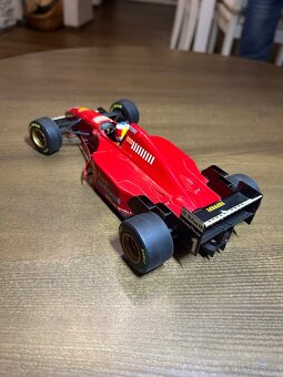 Ferrari 412 T2 1:18 - 4