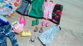 Oblečení,doplňky pro panenky-typu Barbie. - 4