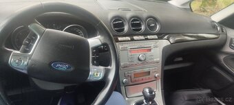 Ford Galaxy - 4