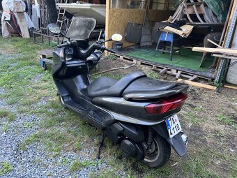 Yamaha YP 250 Majesty - 4