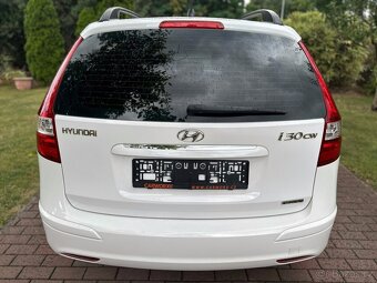 Hyundai i30 CW 1.6Crdi 66kw FIFA - 4