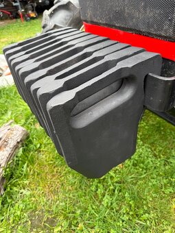 Predni zavazi Zetor 10x kanystr vcetne drzaku  - 4