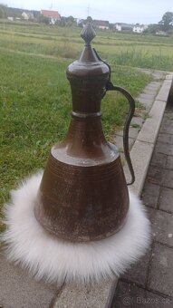 Starý kovový džbán - 4