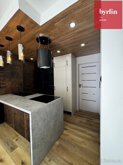 Prodej  bytu 3+KK po rekonstrukci - 4