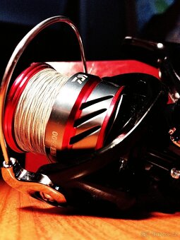 Přívlačový prut Gunki s navijákem Daiwa TOP STAV - 4