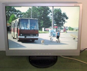 LCD monitor NEC, 22 palců, 1680x1050 - 4