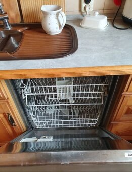 Venkovská dubová kuchyňská linka se spotřebiči,5639 - 4