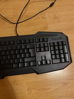 Trust Avonn GXT 830-RW Černá Klávesnice - 4