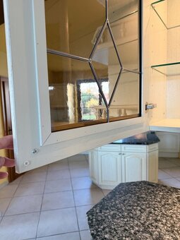 Kuchyňská linka se žulovou deskou - 4