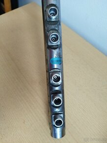 Palivová lišta Bosch 445216043 - 4