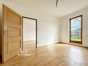 Pronájem slunného bytu 3+kk, 49 m2 v novostavbě v centru Plz - 4
