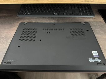 Prodám Lenovo ThinkPad T14 Gen1 s i5 baterie jen 52 cyklů - 4