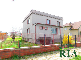 Pečky u Poděbrad okr. Kolín RD 2x 2+1, zahrada 969m2, garáž - 4