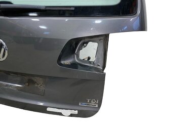 Páté dveře šedá metalíza LD7R VW Touran 1T3 r.v. 2012 - 4