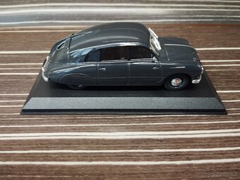 Tatra 600 1:43 Deagostini - 4