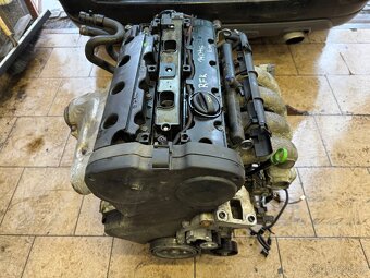 Motor 2.0 16v 130kw RFK Peugeot - 4