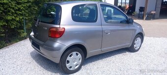 Toyota Yaris 1.0 VVTi - 4