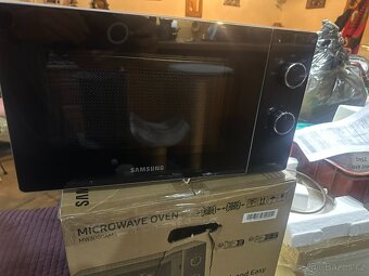 Mikrovlnka Samsung bílá - zánovní - 4