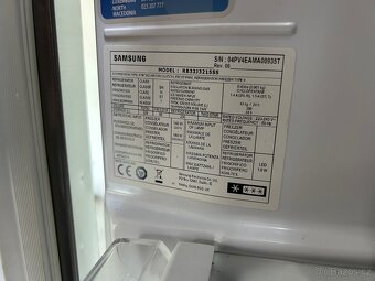 Kombinovaná lednice s mrazákem Samsung RB33J3215SS - 4